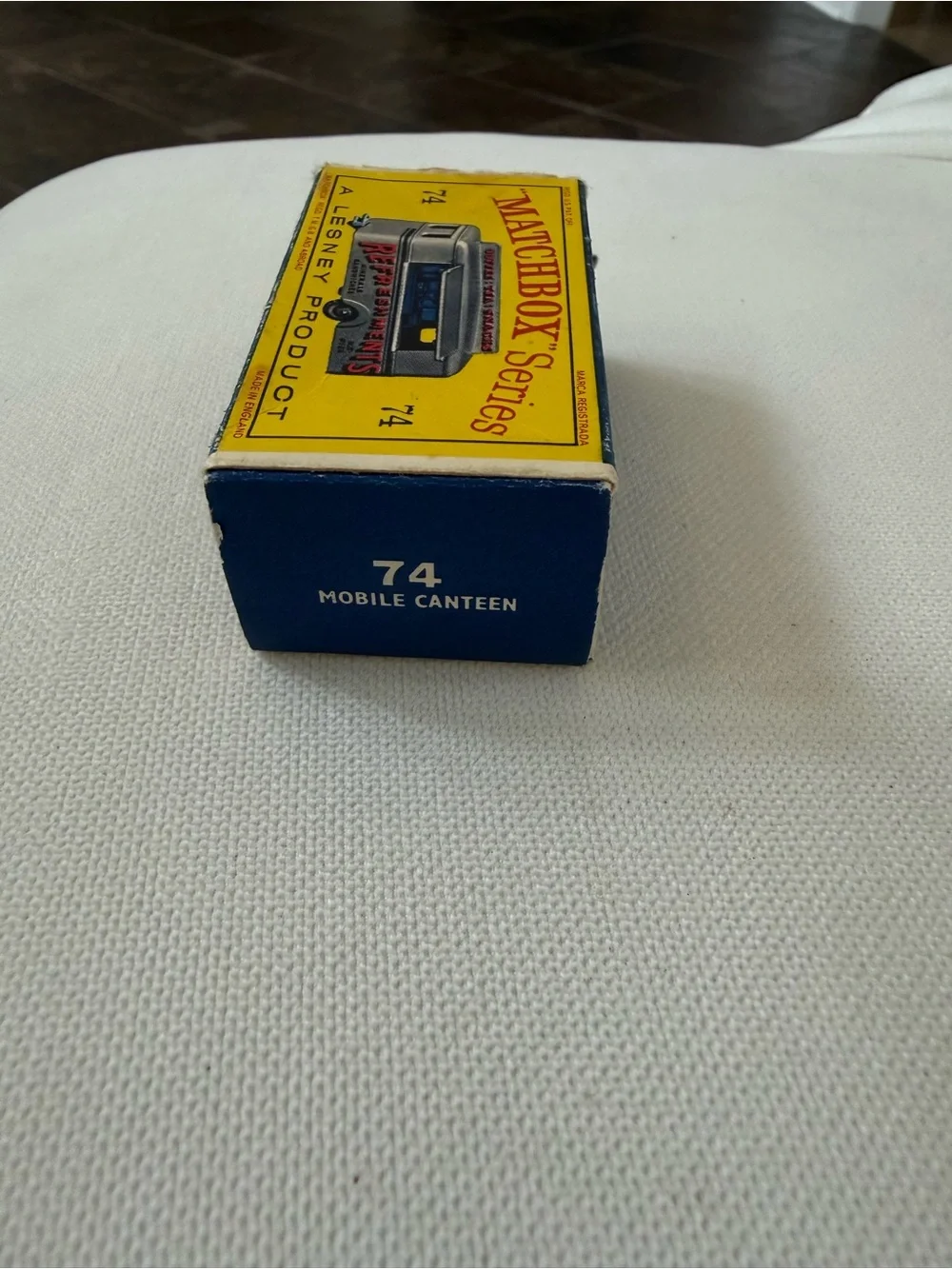 NIB Vintage Lesney Matchbox MB74a Mobile Canteen w/ ORIGINAL B4 Type Box